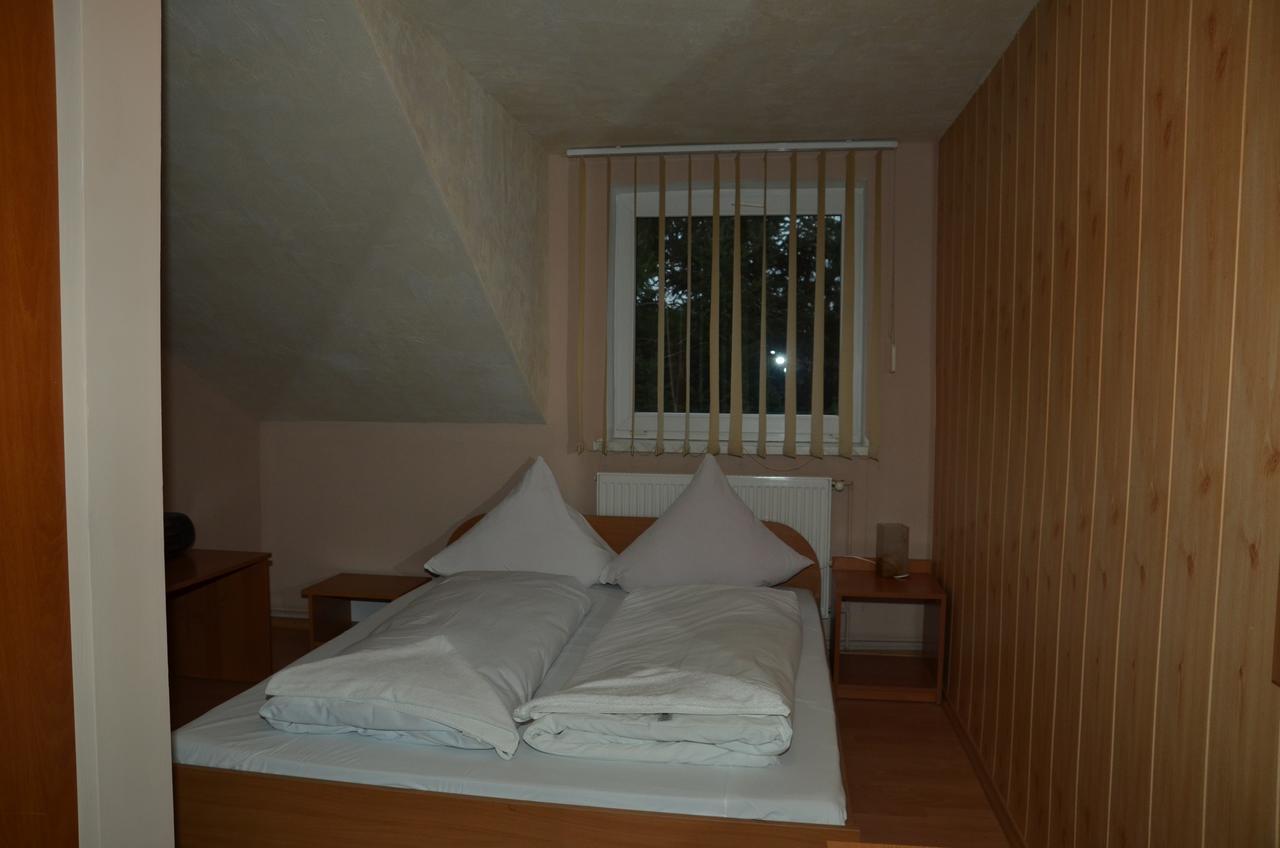 Motel Eden Zamosc  Bagian luar foto