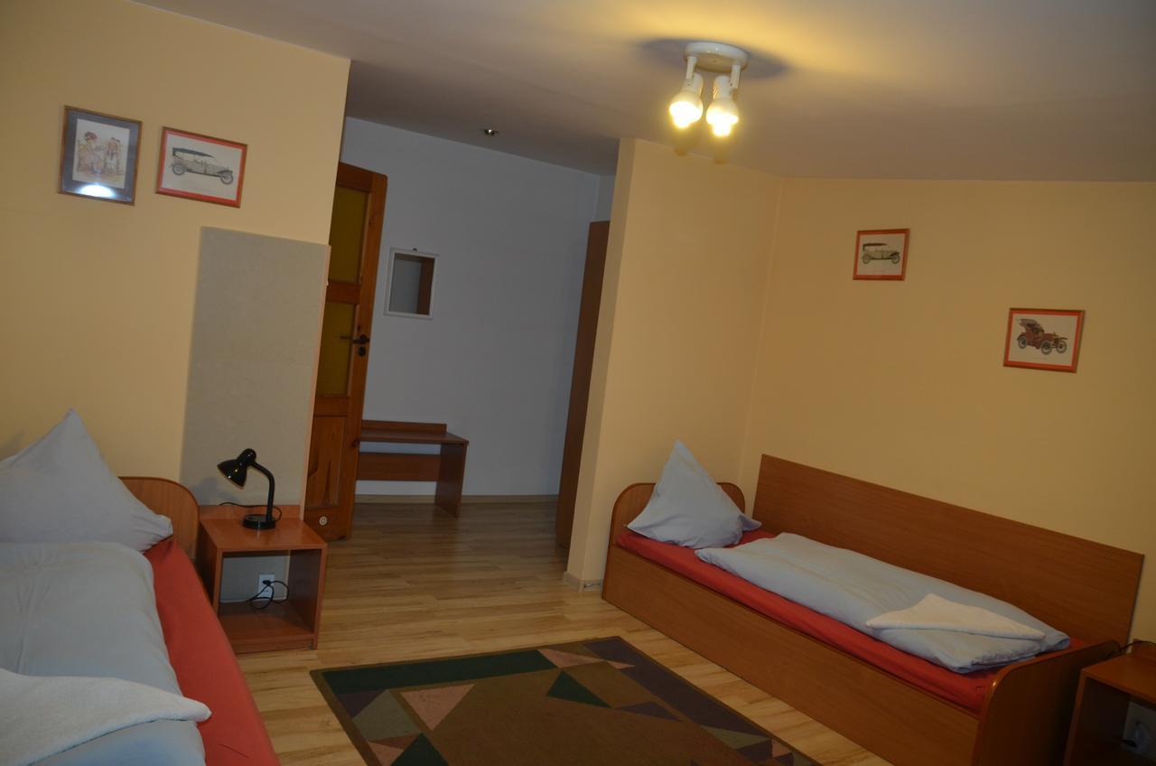 Motel Eden Zamosc  Bagian luar foto